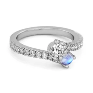 0.10 Ctw Moonstone 925 Sterling Silver Split Shank Anniversary Ring