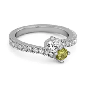 0.10 Ctw Peridot 925 Sterling Silver Split Shank Anniversary Ring
