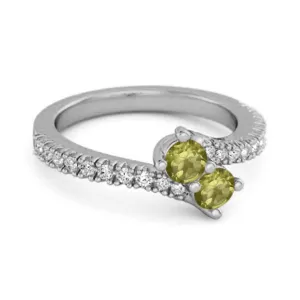 0.10 Ctw Peridot 925 Sterling Silver Split Shank Embrace Ring