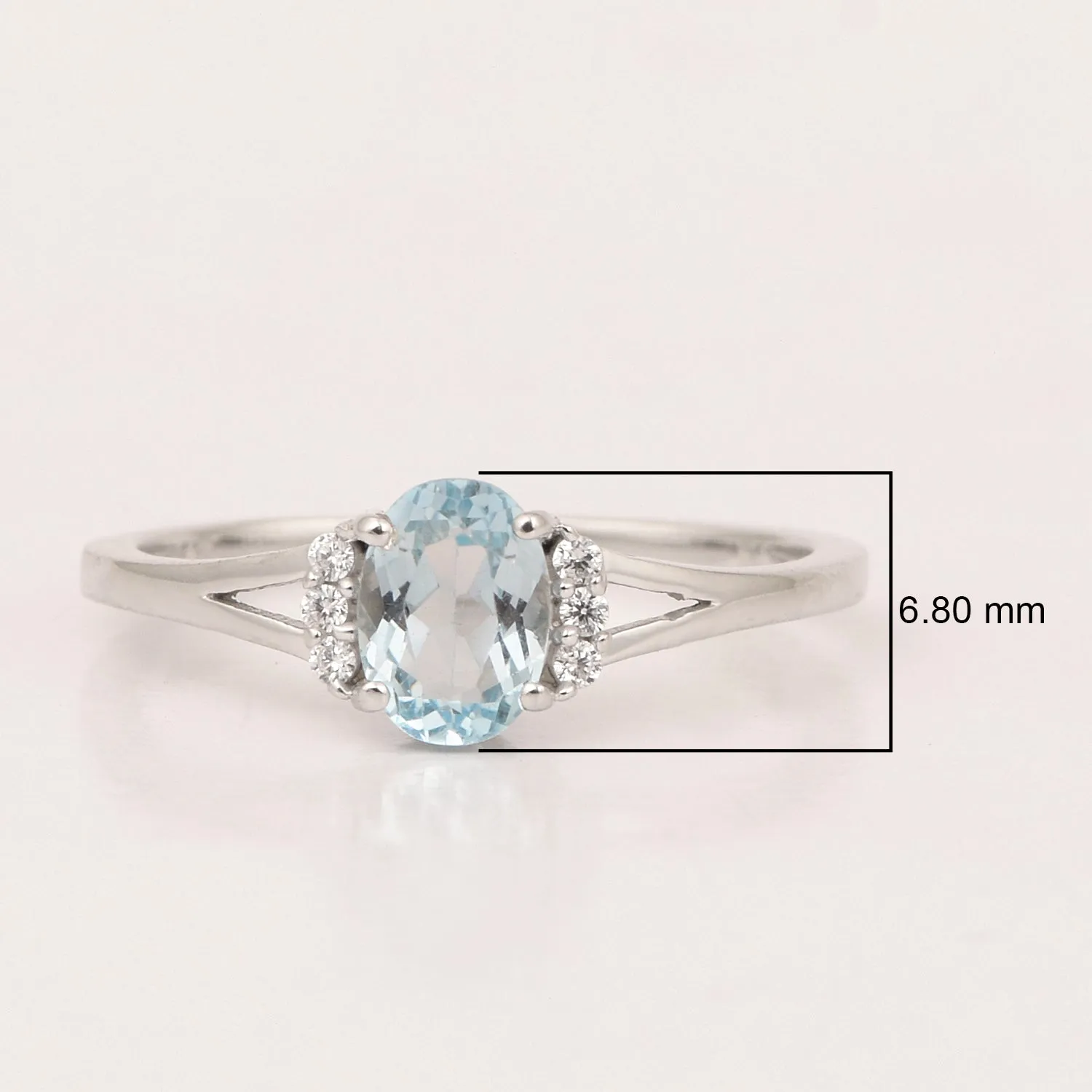 0.65 Ctw Oval Blue Topaz 925 Sterling Silver Solitaire Accents Women Wedding Ring