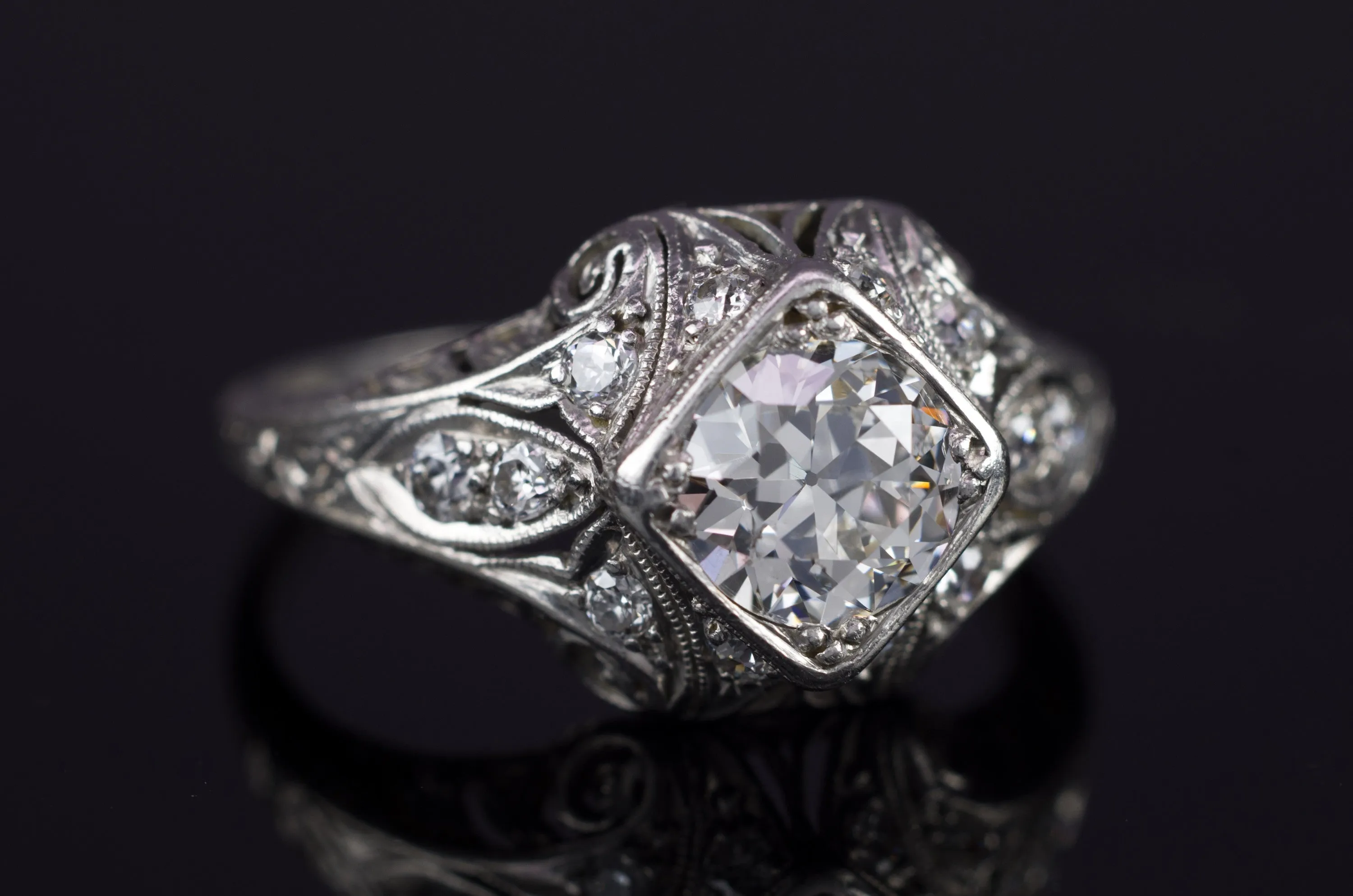 0.96CTW ART DECO PLATINUM DIAMOND RING