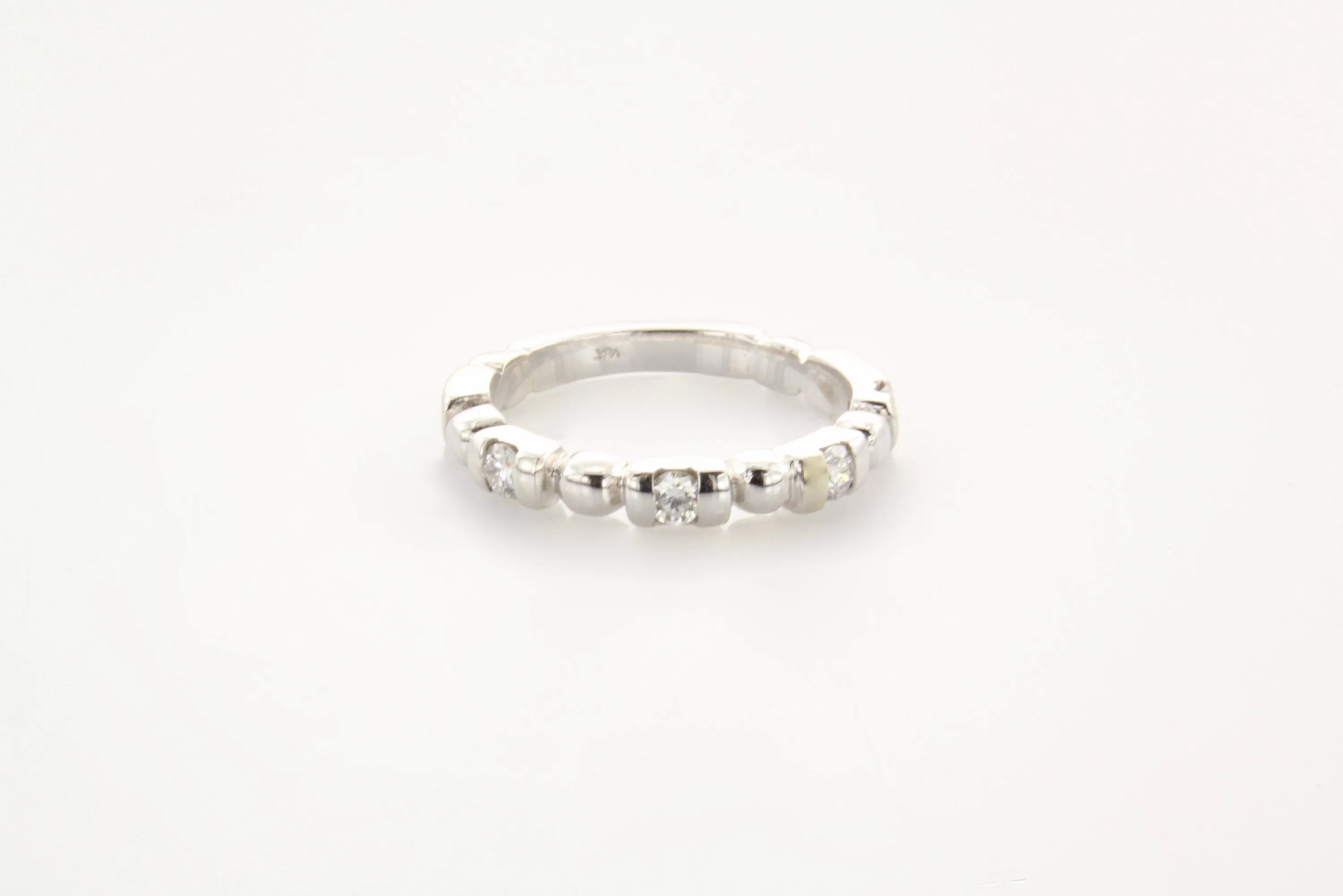 14K Gold Diamond & Bar Set Band