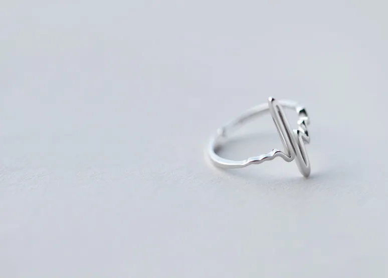 925 Sterling Silver Heartbeat Rhythm Ring