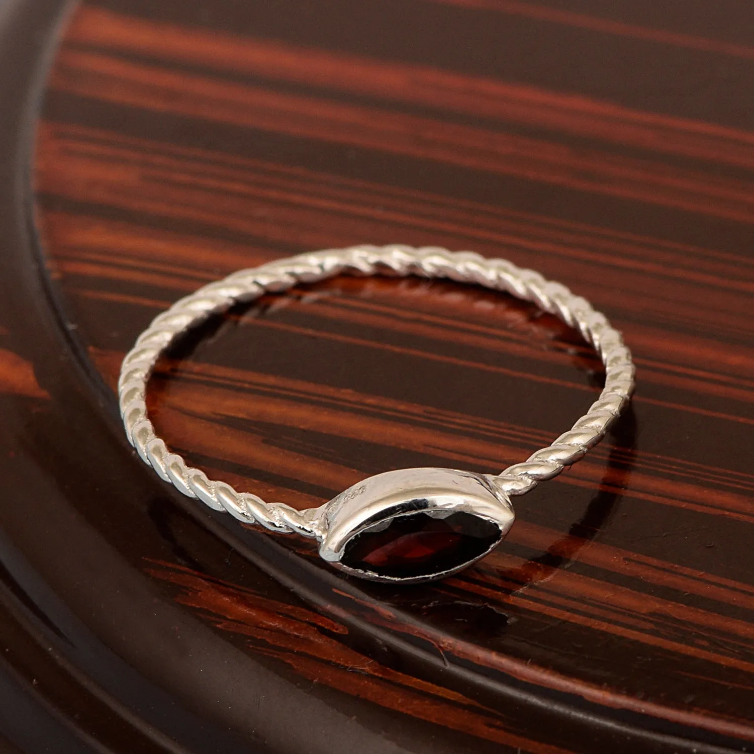 925 Sterling Silver Marquise 6X3MM Garnet Women Promise Ring