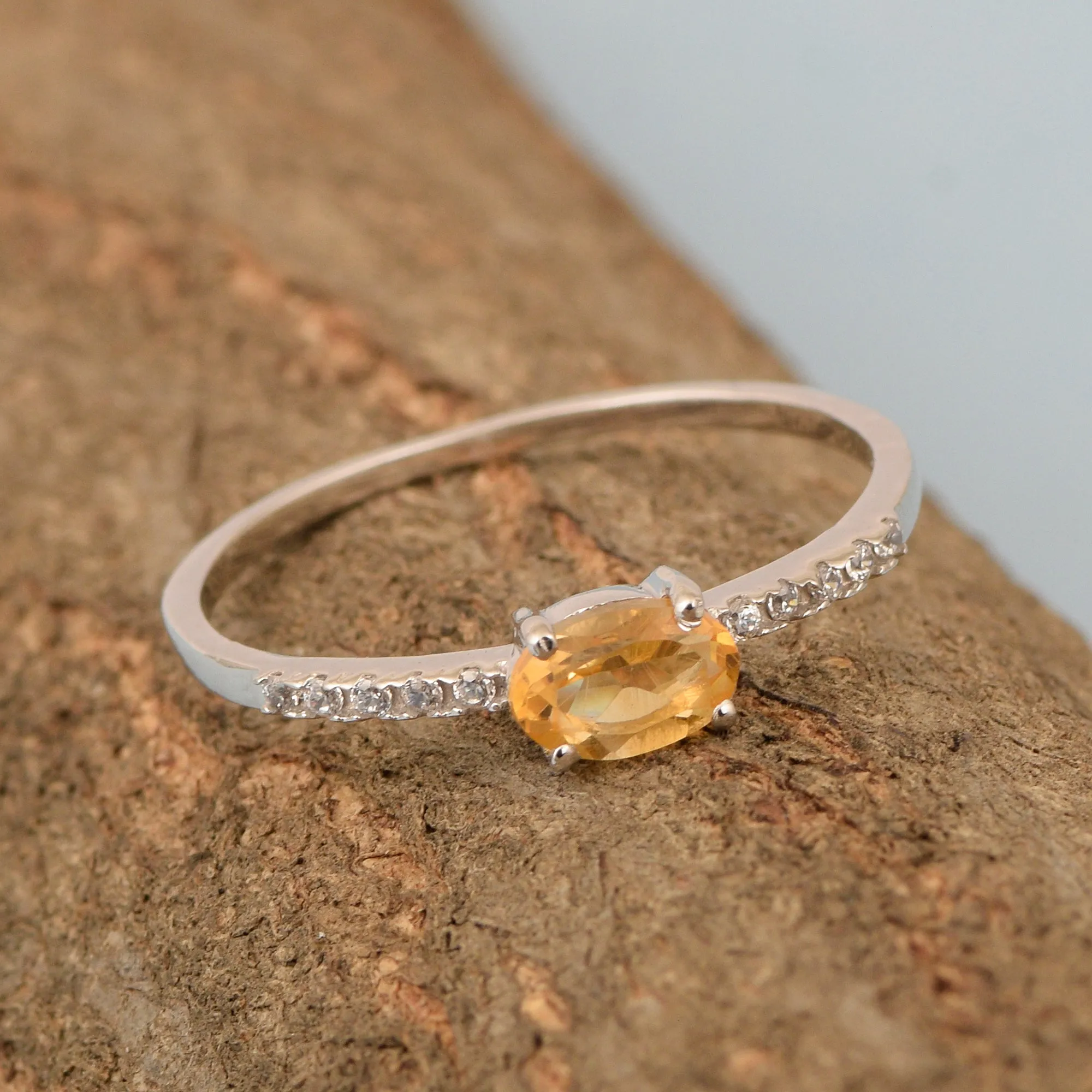 925 Sterling Silver Oval 0.65 Ctw Citrine Women Wedding Ring