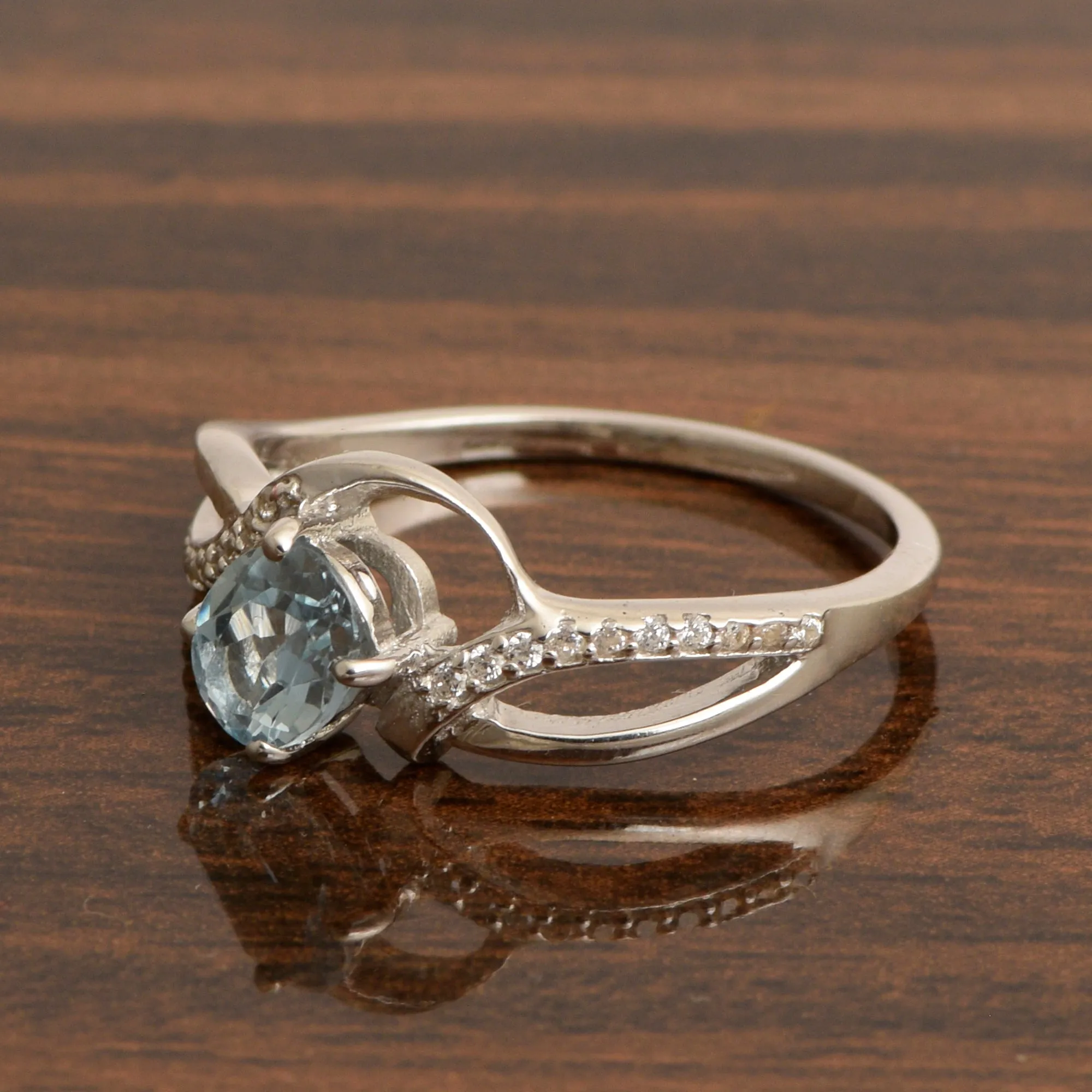 925 Sterling Silver Oval 7X5MM Blue Topaz Birthstone Rings