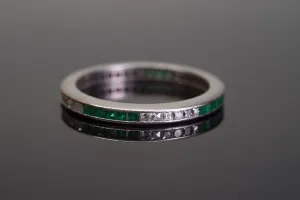 ART DECO FRENCH CUT DIAMOND AND NATURAL EMERALD ETERNITY BAND