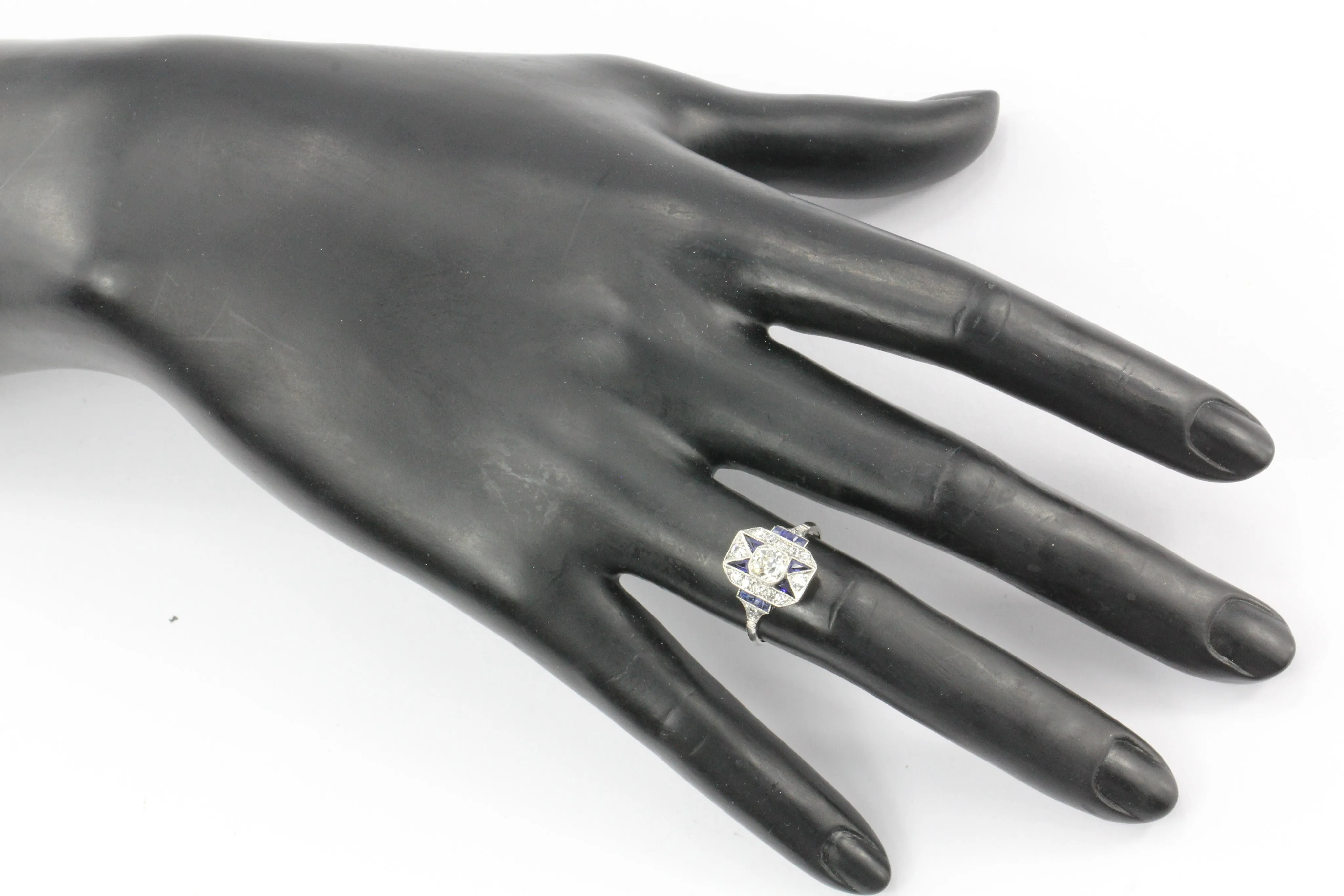 Art Deco Platinum Old Mine Diamond and Sapphire Filigree Ring c.1920