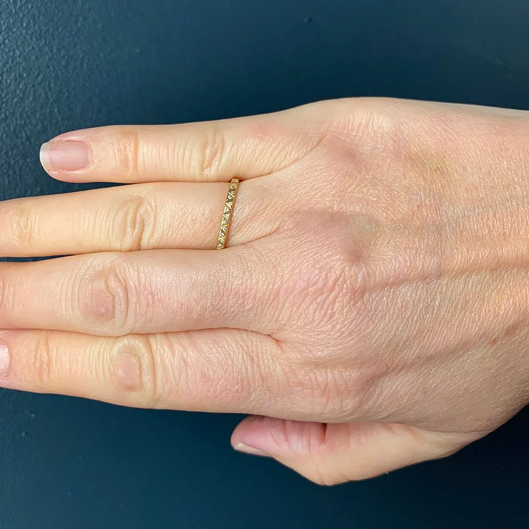 Artëmer - Geometric Pattern Diamond Eternity Band