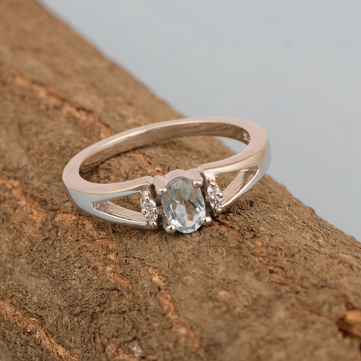 Classic Oval 6X4 MM Aquamarine Solitaire Engagement 925 Sterling Silver Rings for Women