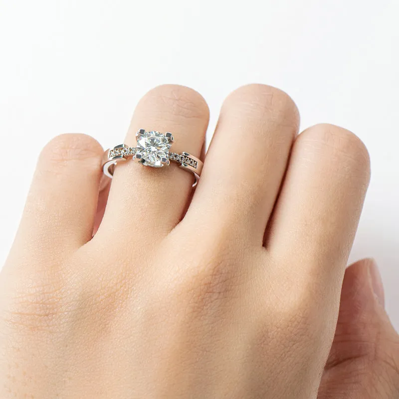 Classic Round Cut 1Carats Moissanite Diamond Solitaire Rings