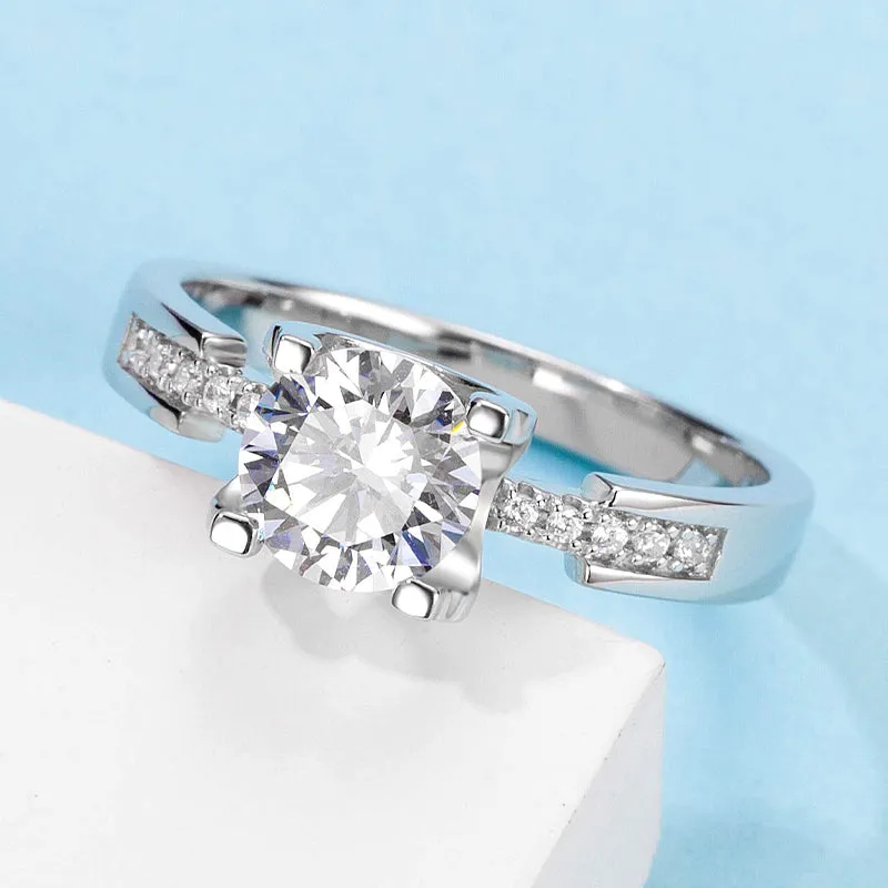 Classic Round Cut 1Carats Moissanite Diamond Solitaire Rings