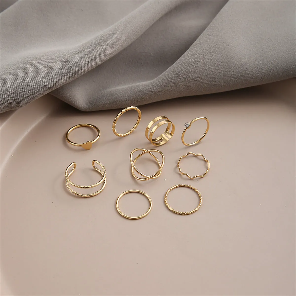 Cubic Zirconia & 18K Gold-Plated Heart Wave Band Ring Set