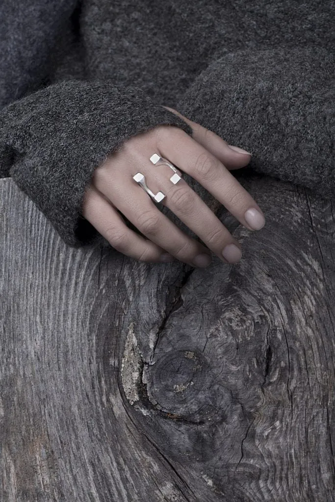 FUNDAMENT CUBE RING