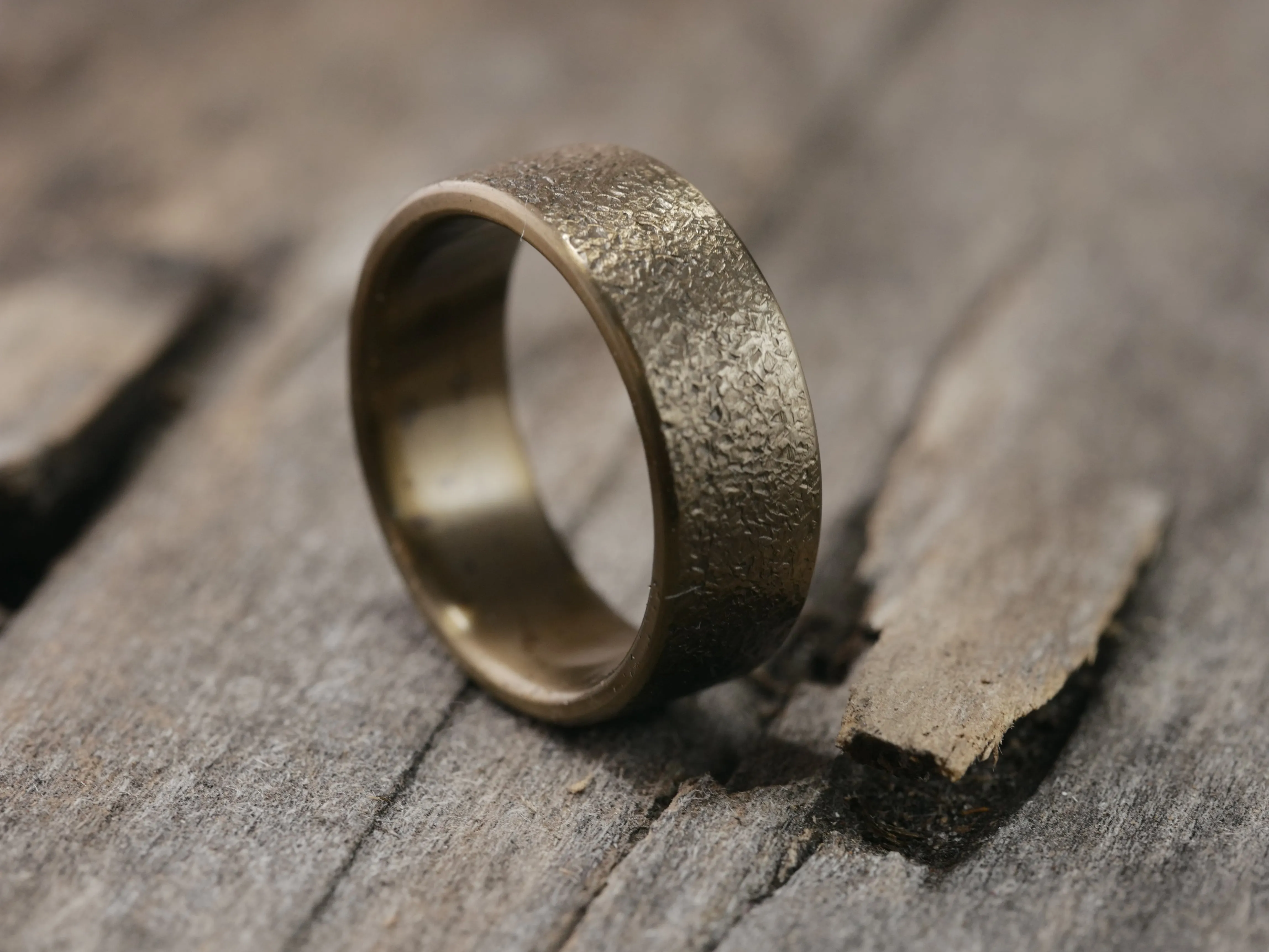 Grit - Burnt Bronze Finish