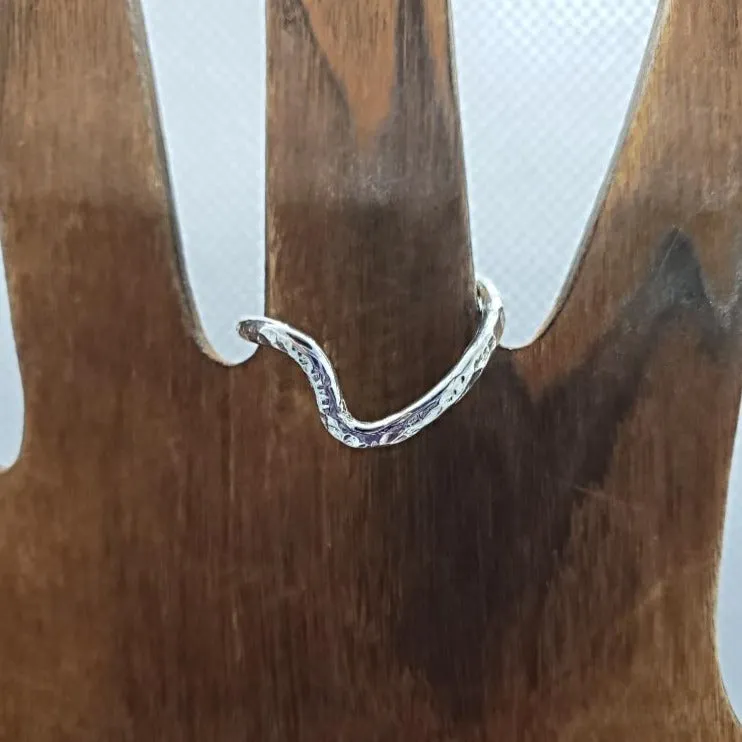 Handmade Twisted .925 Sterling Silver Hammered Textured 'S' Shape Band | Elegant & Artistic Design