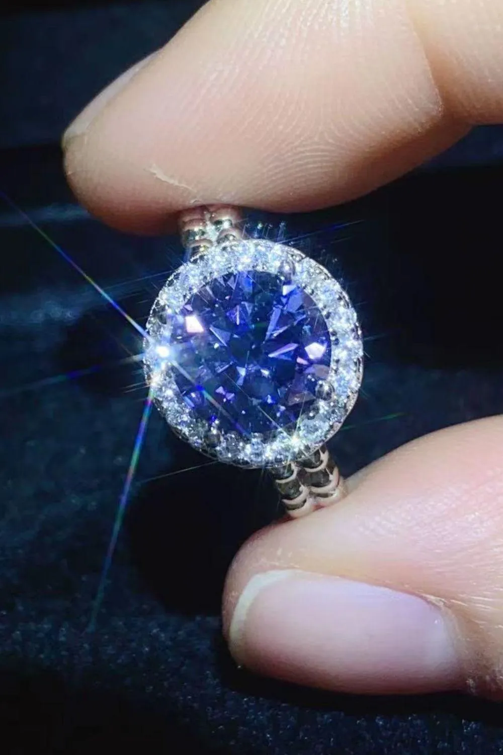 Hazel Blues® | Let It Go 2 Carat Moissanite Ring