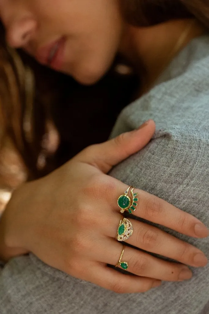Hidden Star Ring in Green Onyx   Moonstone