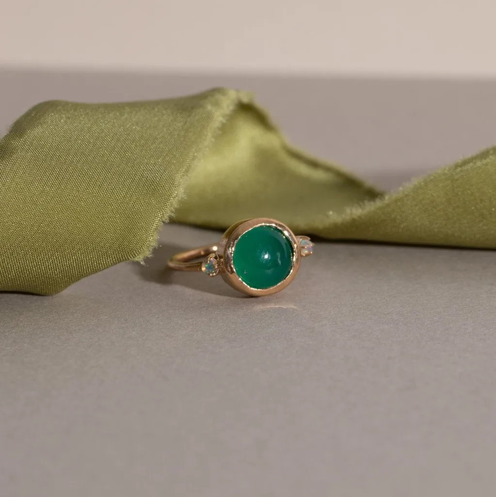 Hidden Star Ring in Green Onyx   Moonstone