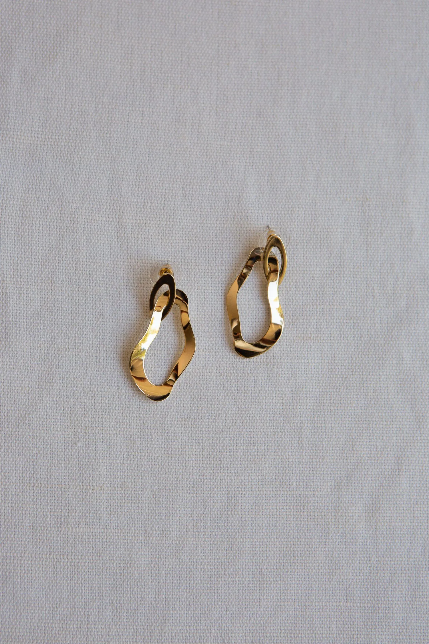 Irregular Shaped Interlocking Rings Drop Earrings