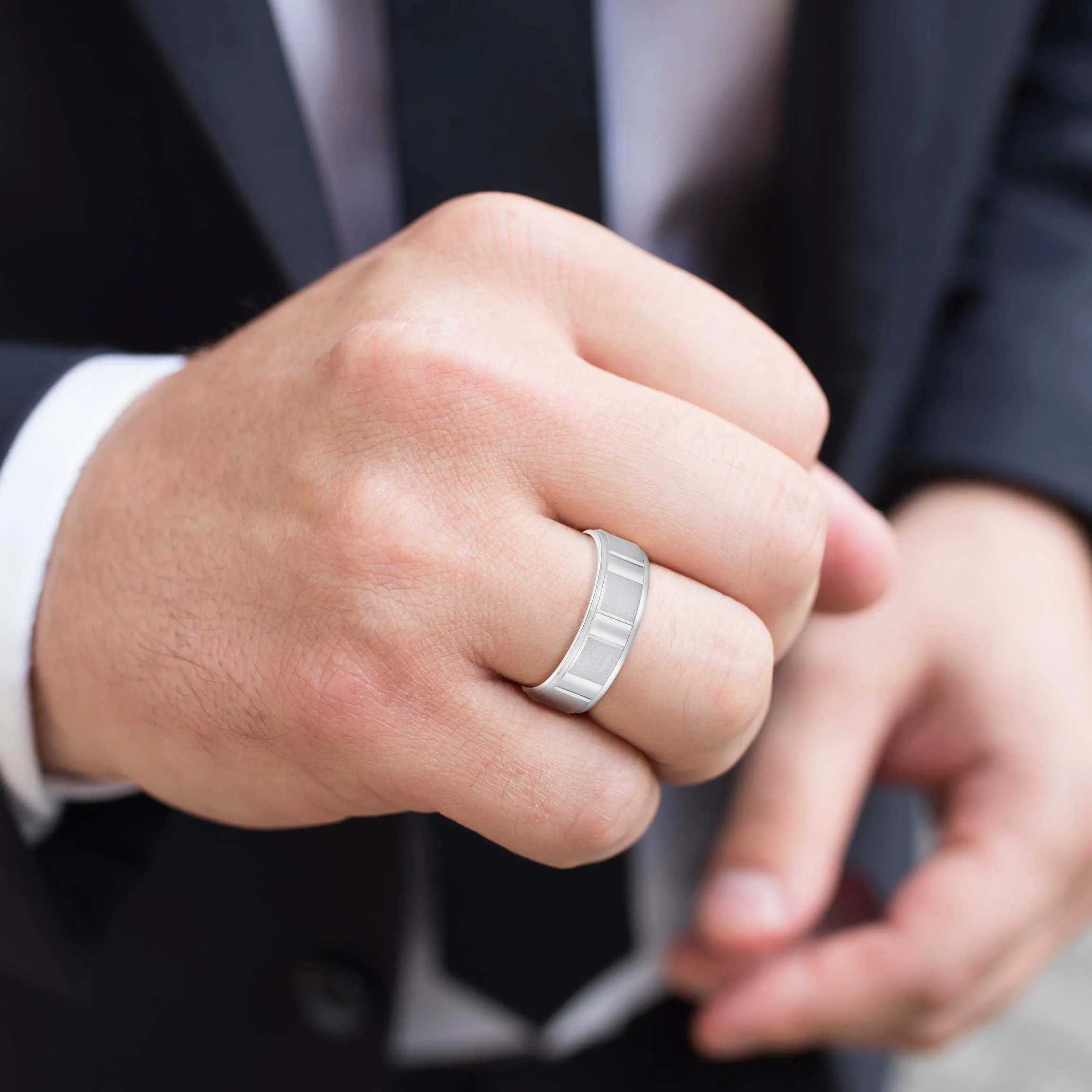 Men's Geometric Design Round Edge Band