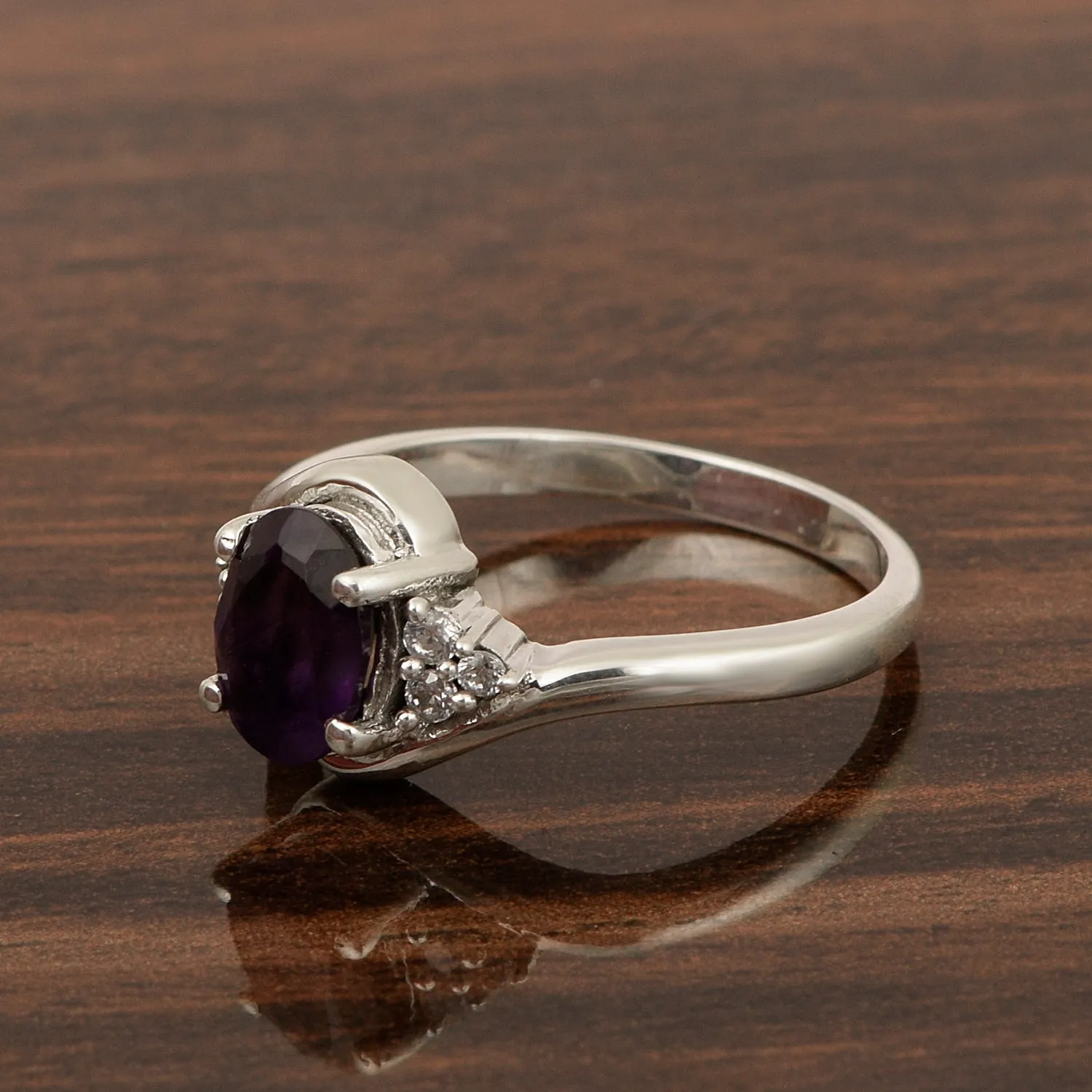 Oval Cut 1.5 Ctw Amethyst Sterling Silver Solitaire Rings