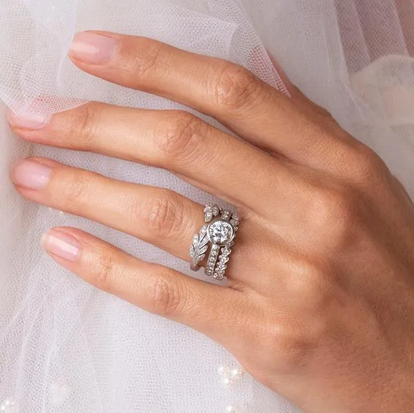 Platinum and Diamond "Continuous Heart" Ring
