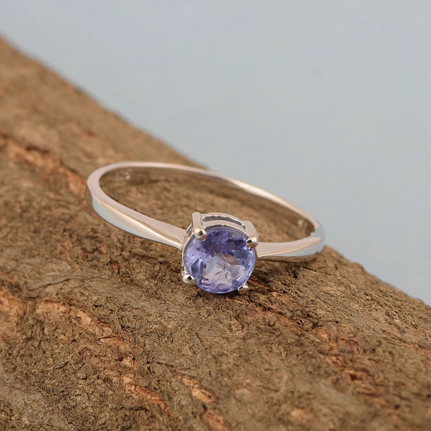 Round Cut 6mm Tanzanite Gemstone Solitaire Ring for Women in 925 Sterling Silver