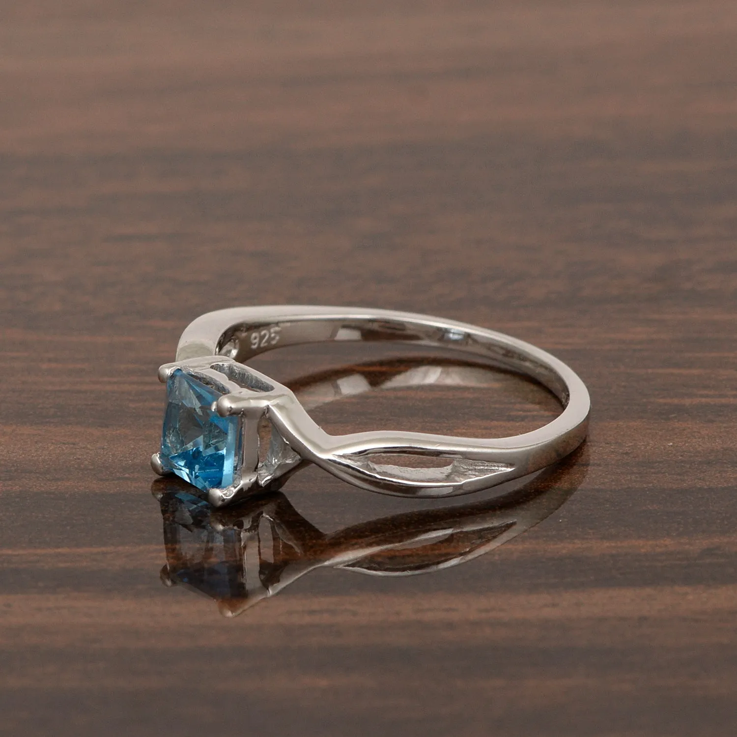 Square 5MM Blue Topaz Gemstone 925 Sterling Silver Celtic Knot Solitaire Ring