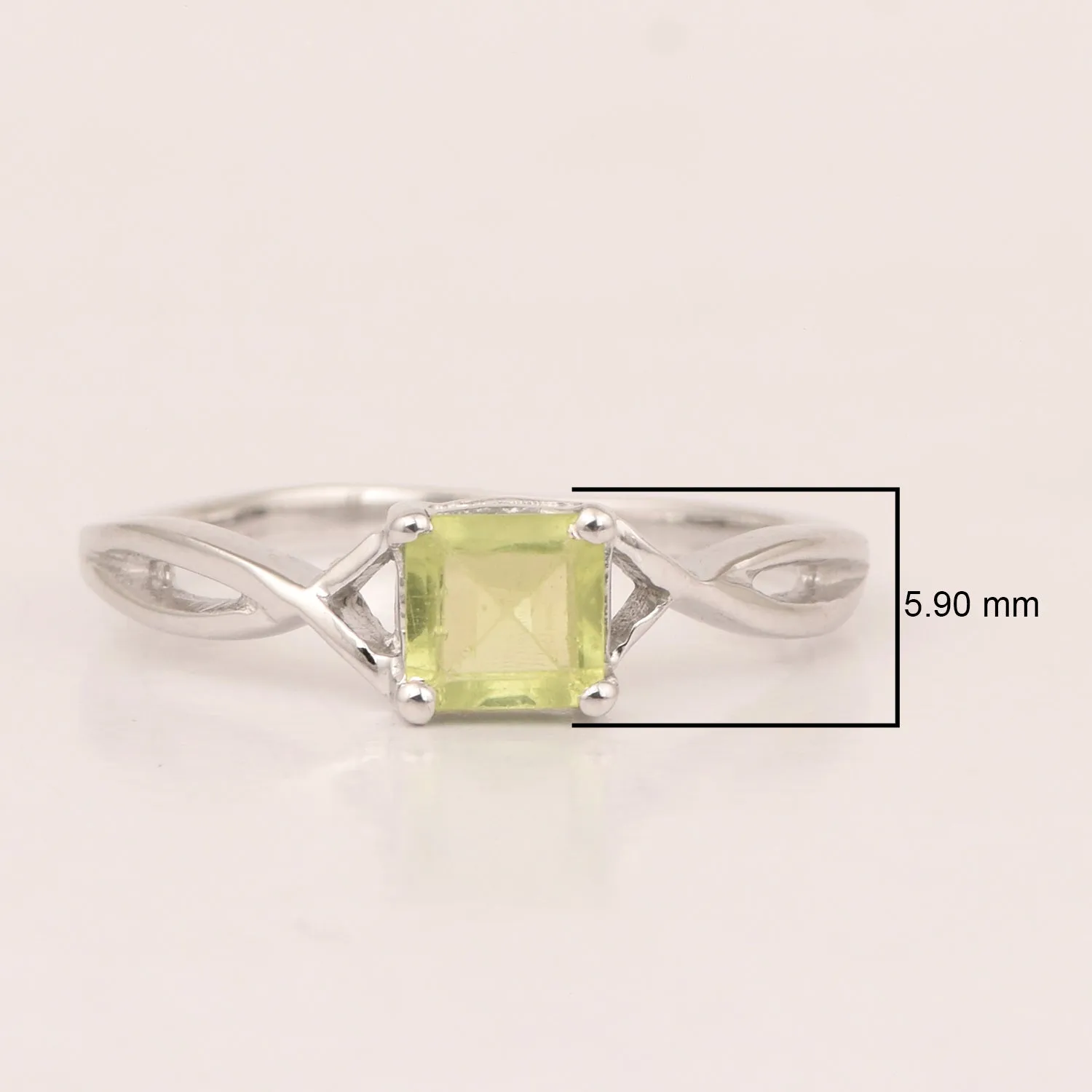 Square 5MM Peridot Gemstone 925 Sterling Silver Celtic Knot Solitaire Ring