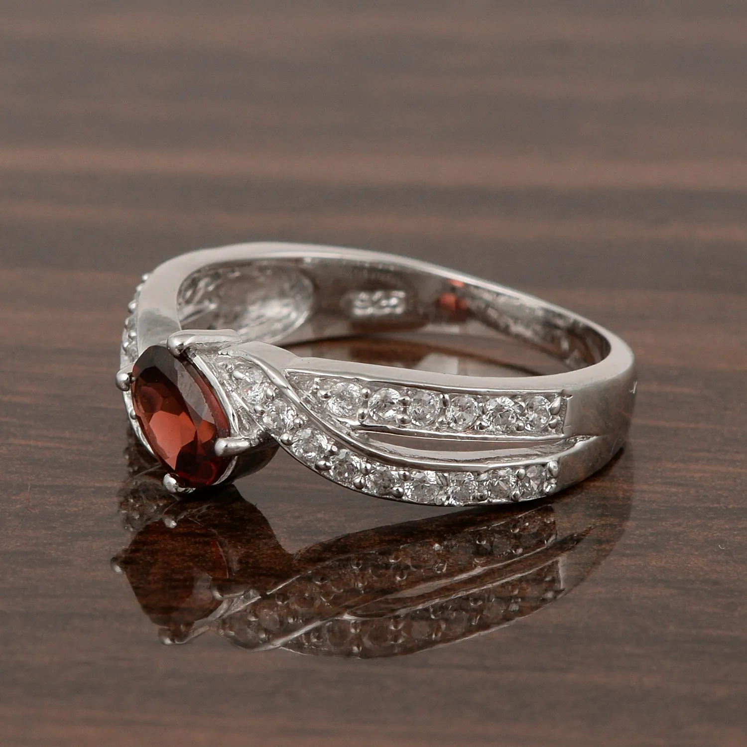 Sterling Silver Oval 6X4 MM 1.20 Ctw Red Garnet Gemstone Cluster Ring