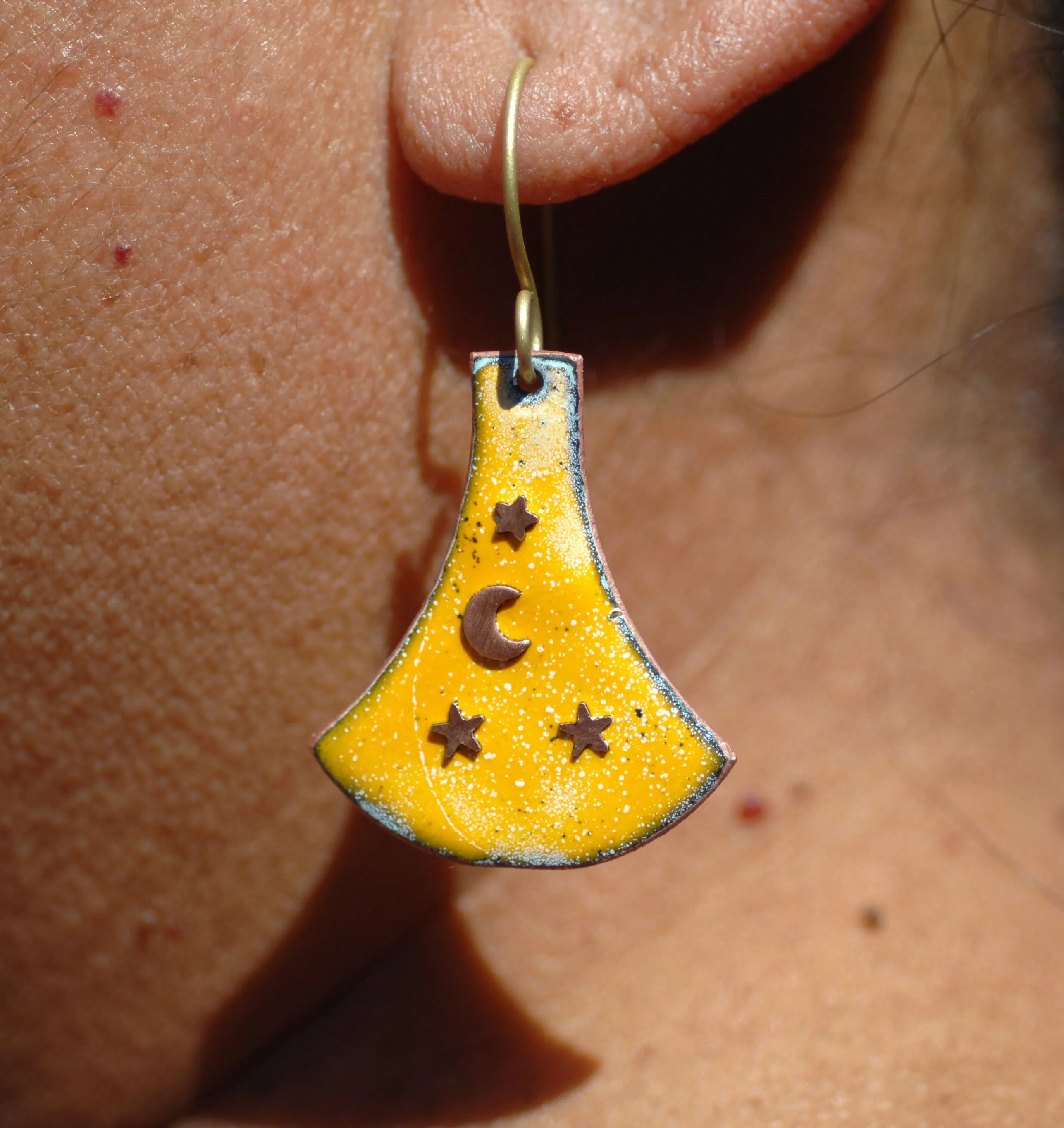Tiny Metal Paisley Star 3mm