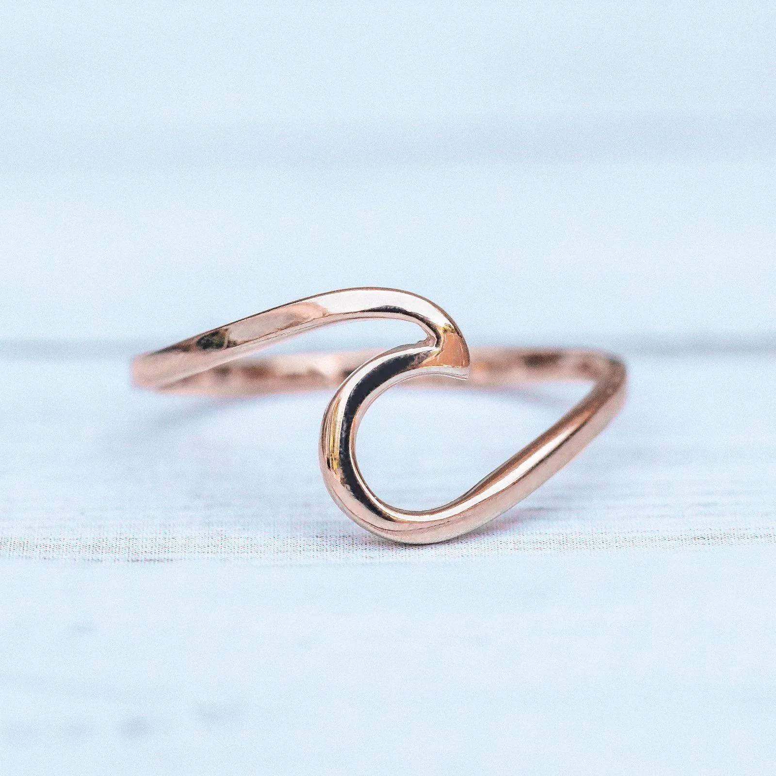 Trendolla Sterling Silver Highs And Lows Ring Wave Ring