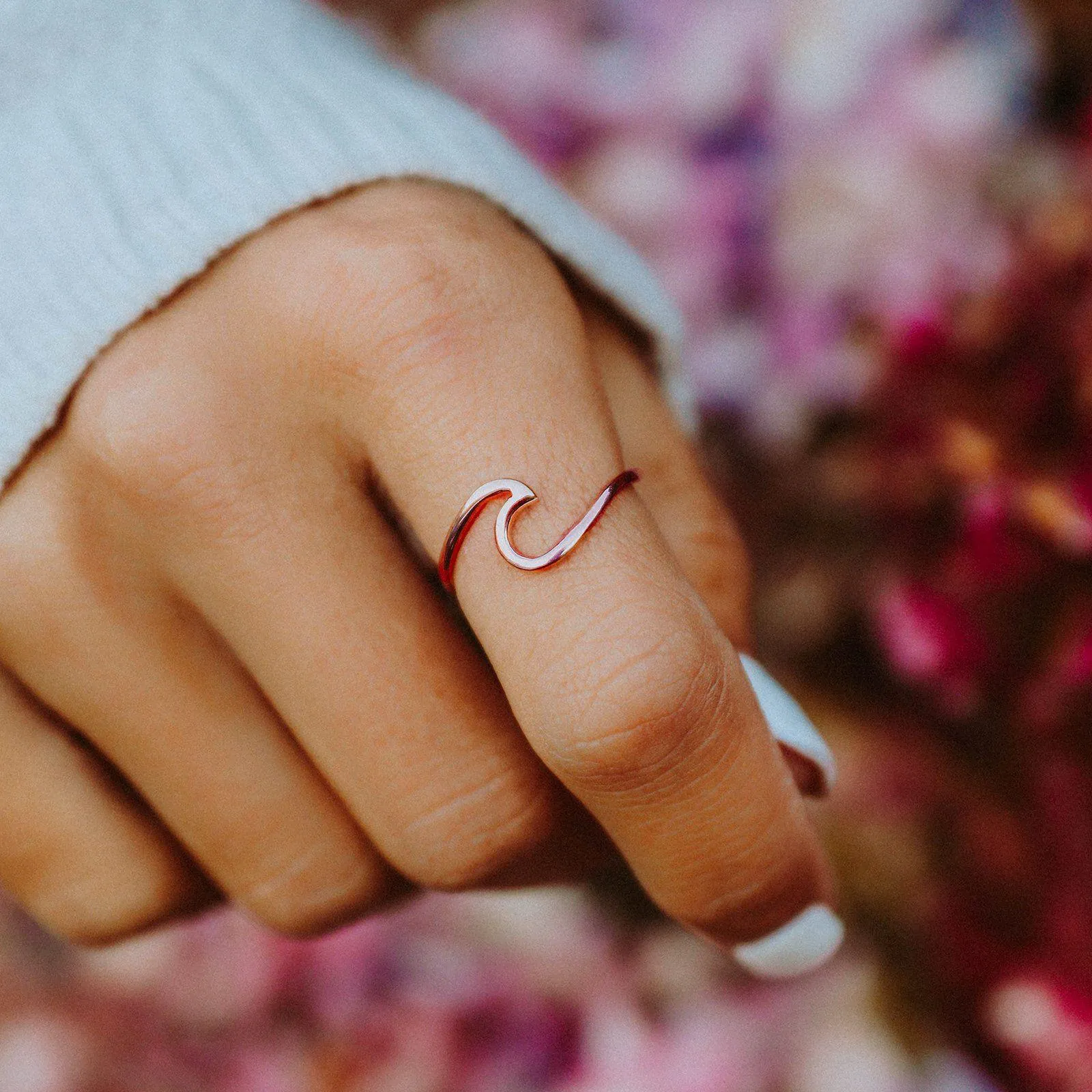 Trendolla Sterling Silver Highs And Lows Ring Wave Ring