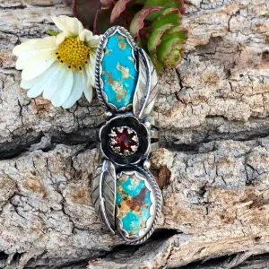 Turquoise flower Sterling Silver ring in a size 7 US