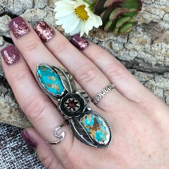 Turquoise flower Sterling Silver ring in a size 7 US