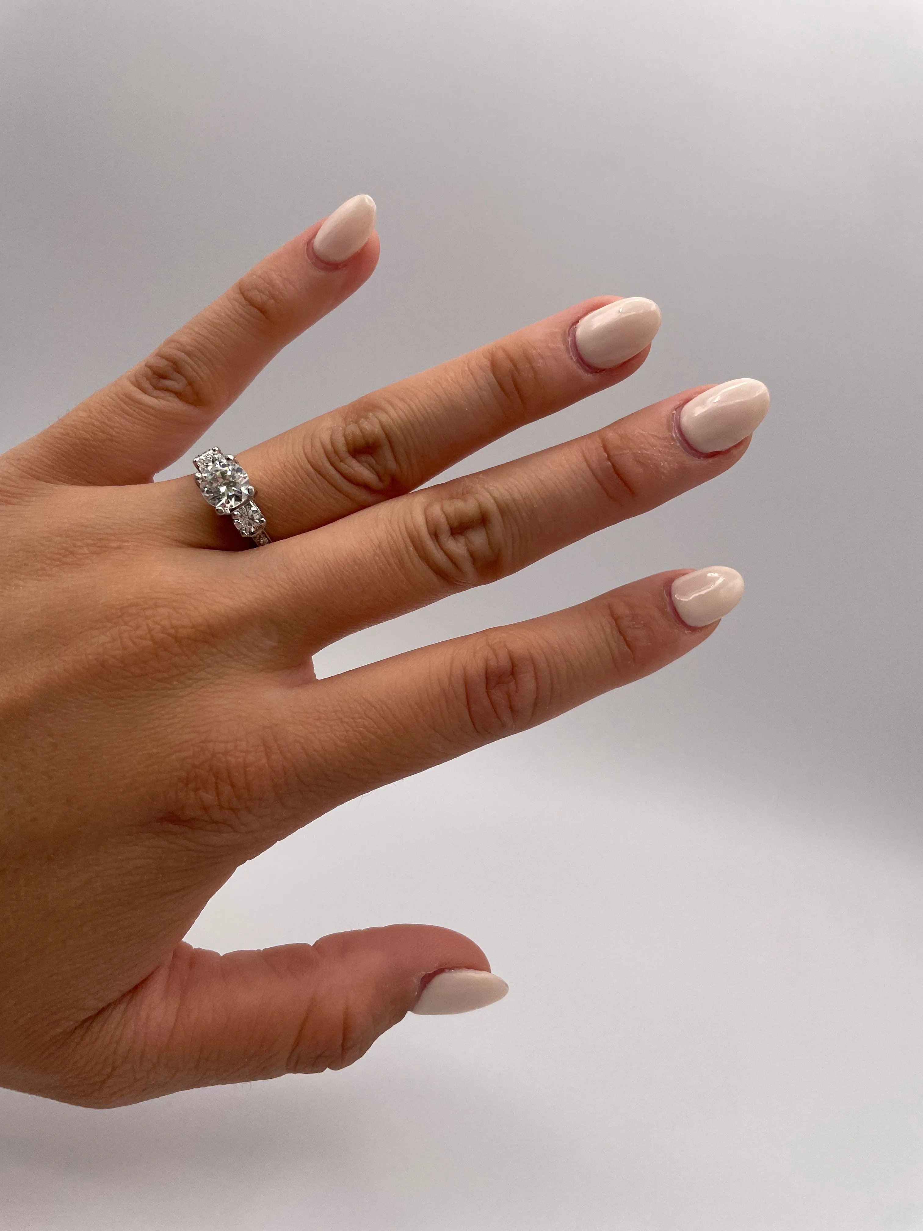 Verragio Euro Collection Ladies Round Cut Platinum Engagement Ring