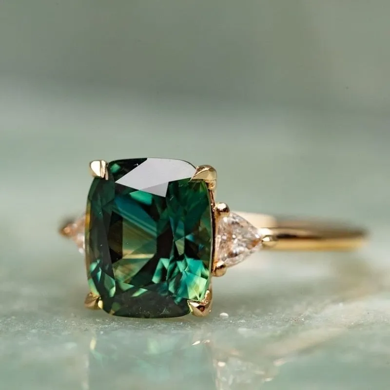 Vintage Square Emerald Ring for Women Gold Inlaid Green Zircon Wedding Jewelry