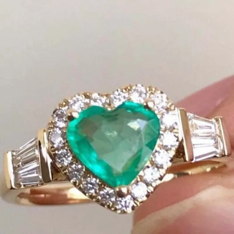Vintage Square Emerald Ring for Women Gold Inlaid Green Zircon Wedding Jewelry