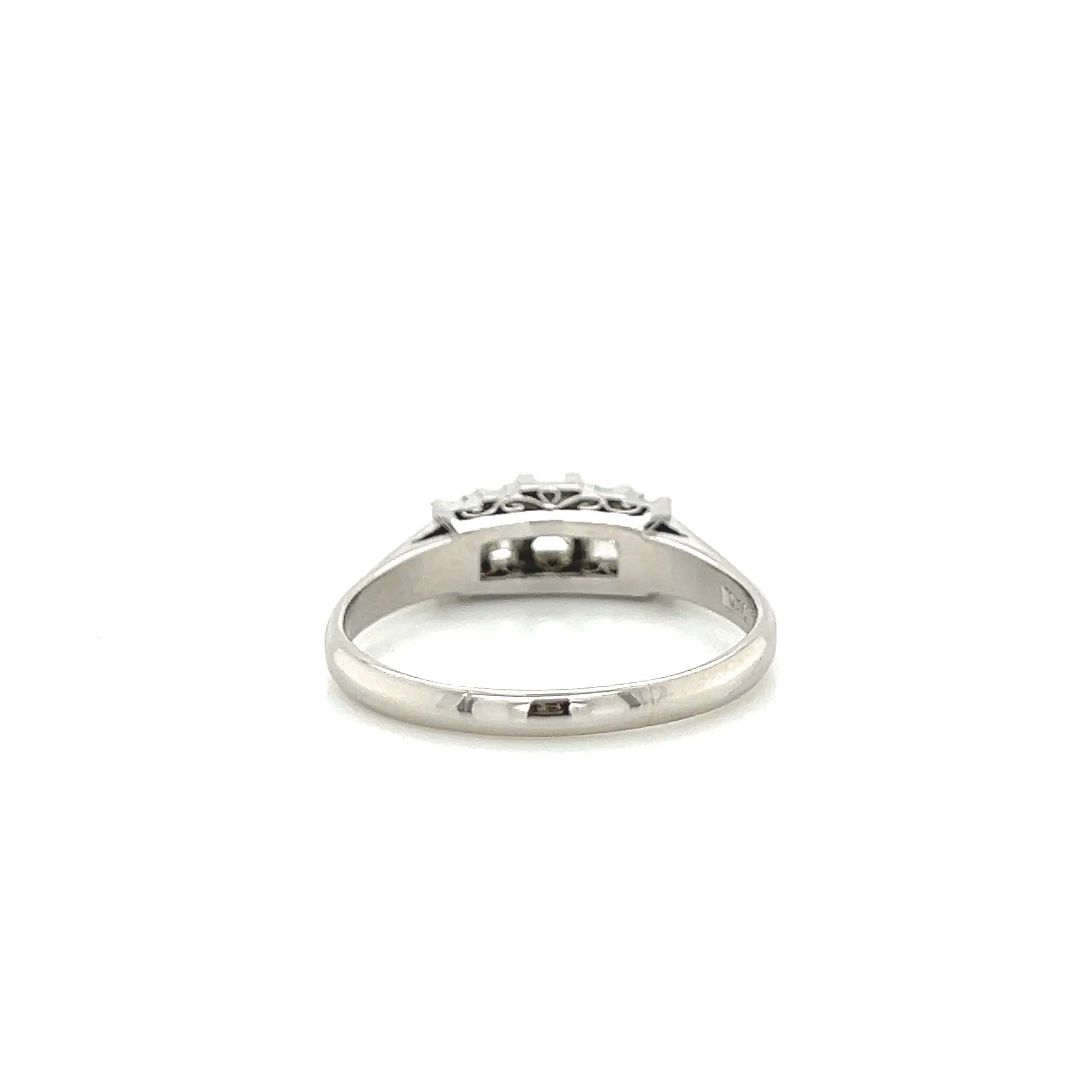 Vintage Step Cut Diamond Band Platinum
