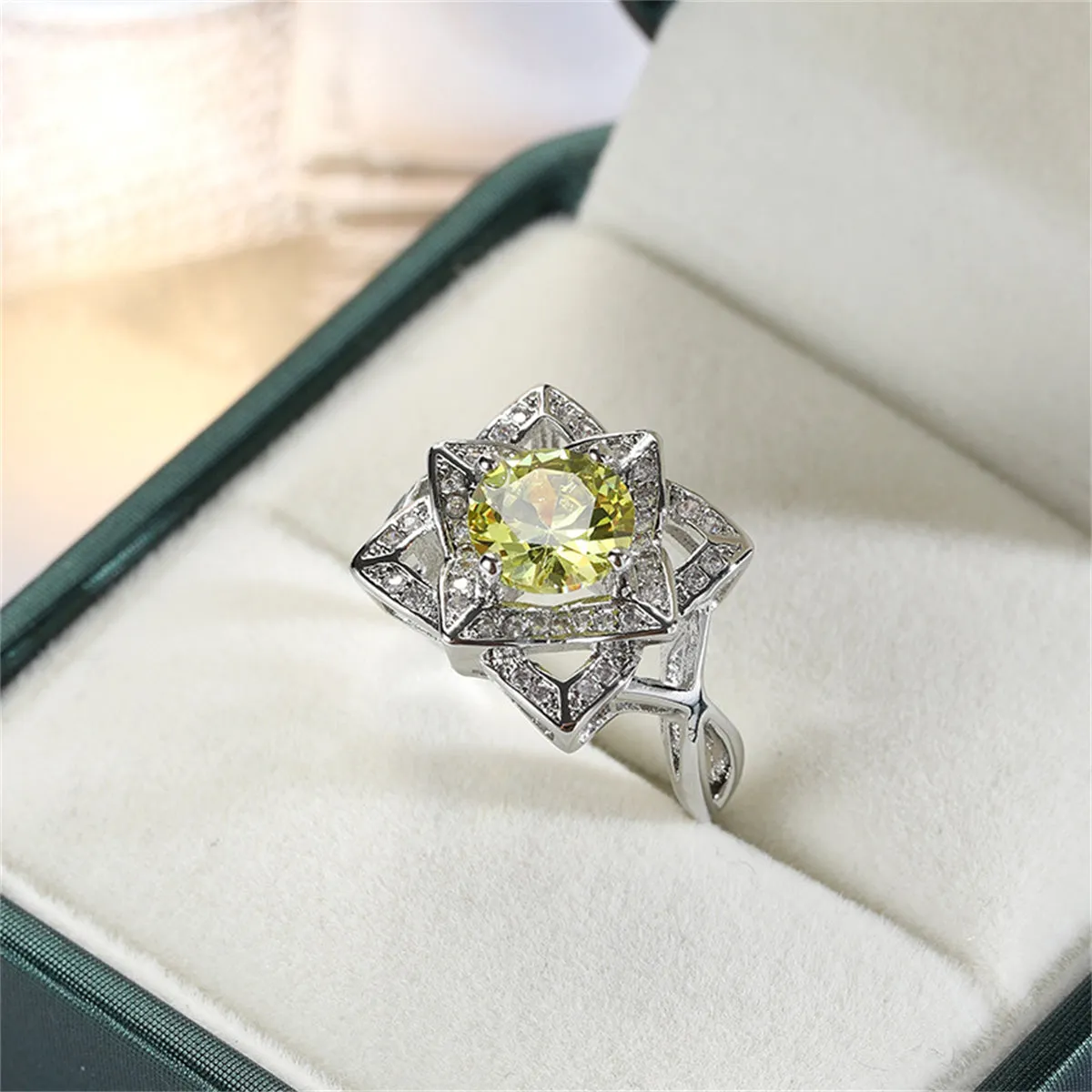 Yellow Crystal & Cubic Zirconia Geometric Floral Round-Cut Ring