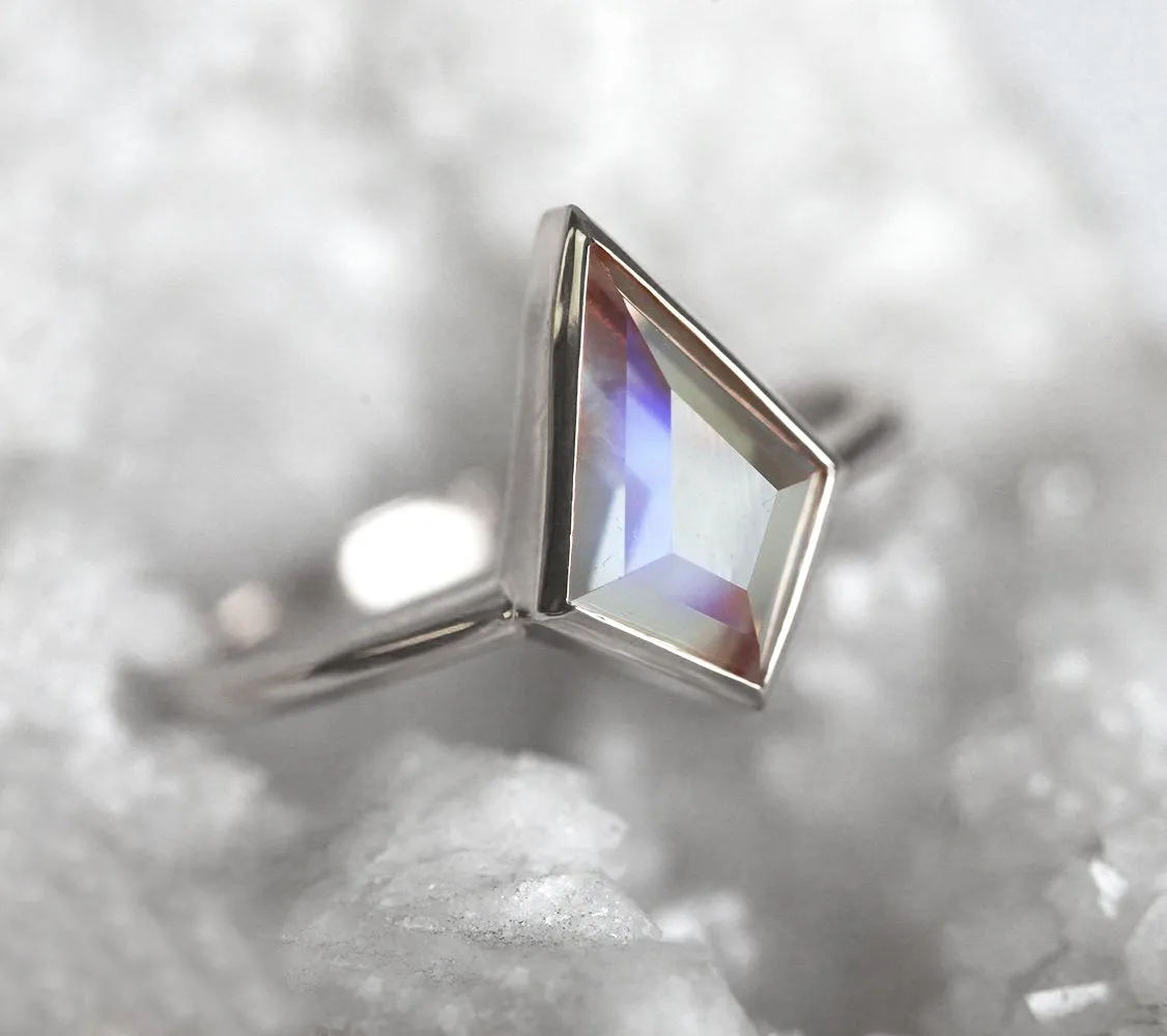 Zara Kite Moonstone Solitaire Ring